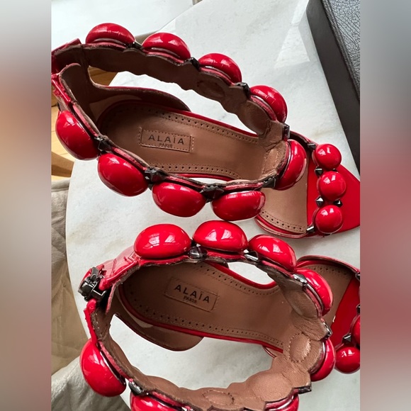 Authentic New Alaïa La Bombe Patent Leather Studded High-Heel Sandals - Picture 8 of 8